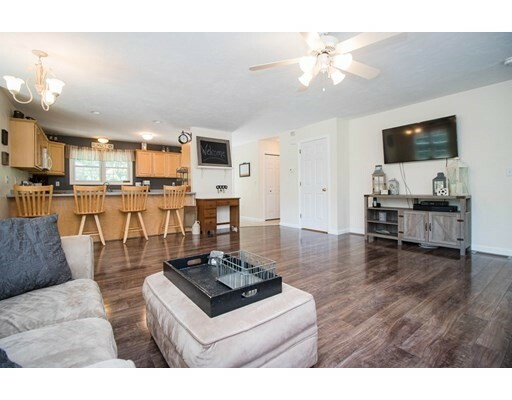 Property Photo: 10 Pineridge Way 10 MA 02346