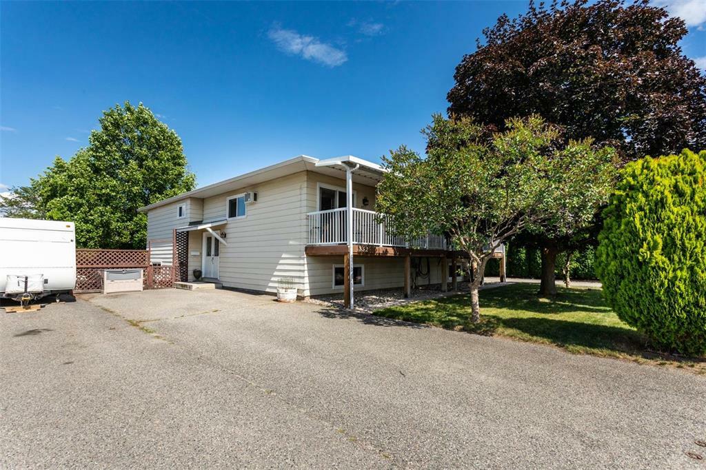 852 Tataryn Road  Kelowna BC V1X 1N7 photo