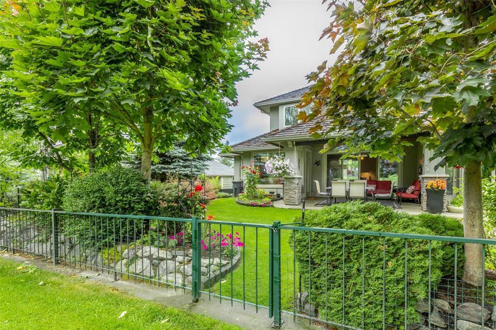 4118 Gallaghers Boulevard S  Kelowna BC V1W 4V2 photo