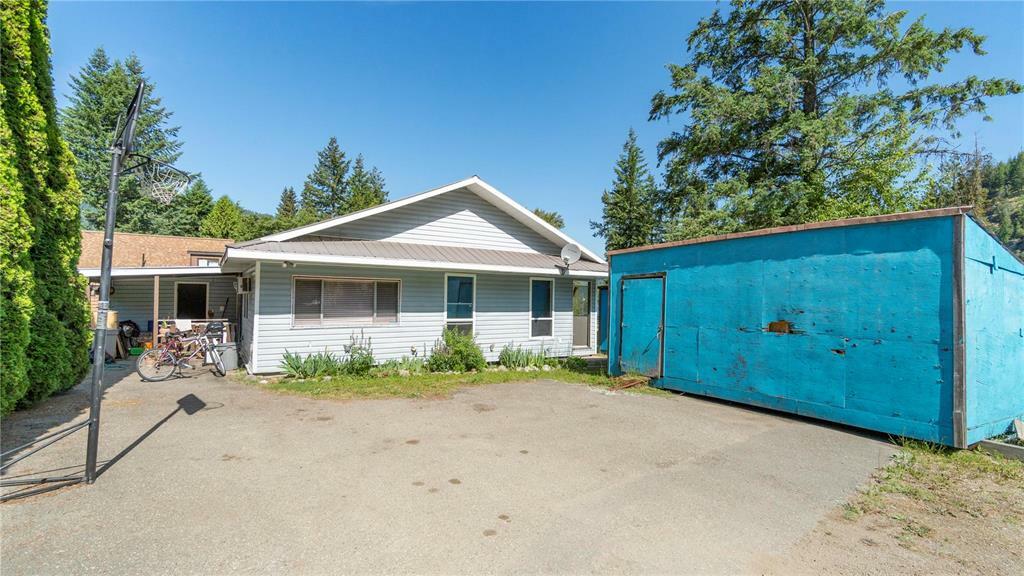 Property Photo: 118 Montcalm Crescent BC V0E 2V0