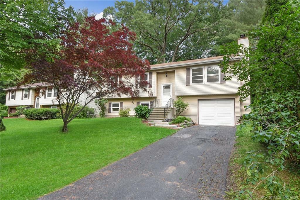 Property Photo:  8 Circle Drive  CT 06085 