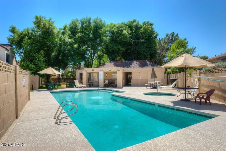 Property Photo: 1822 S 39th Street 42 AZ 85206