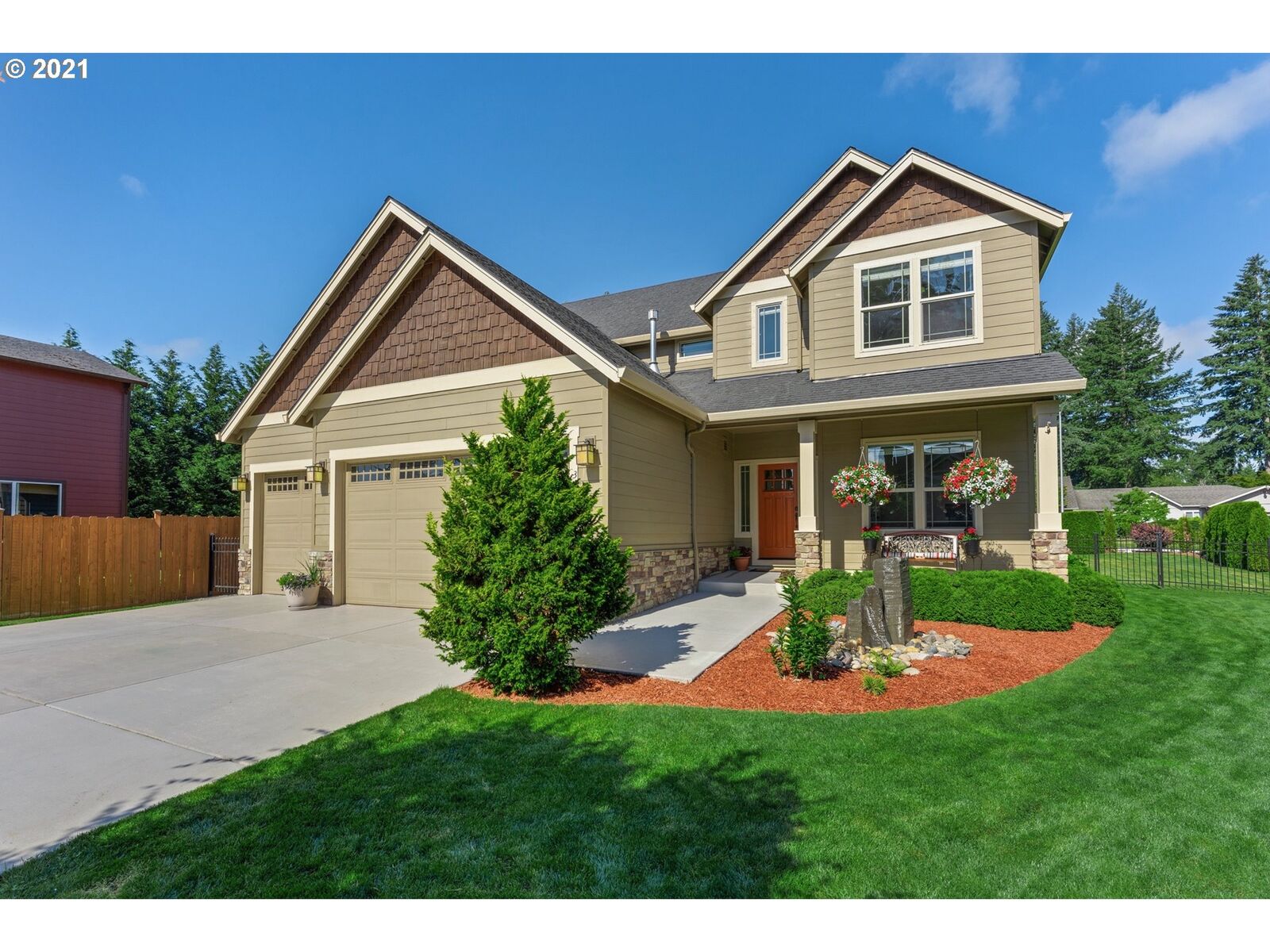 Property Photo:  3600 NW 59th Cir  WA 98607 