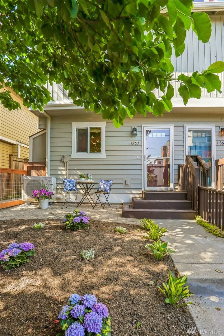 1136 N 91st St A  Seattle WA 98103 photo