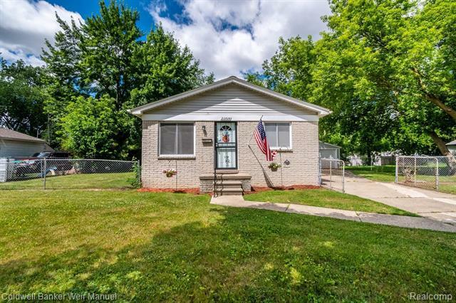 Property Photo: 22829 Eastwood Avenue MI 48089