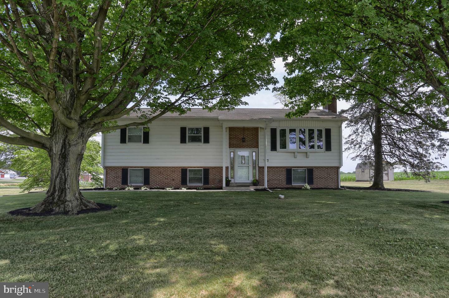 Property Photo:  1811 Sheaffer Road  PA 17022 