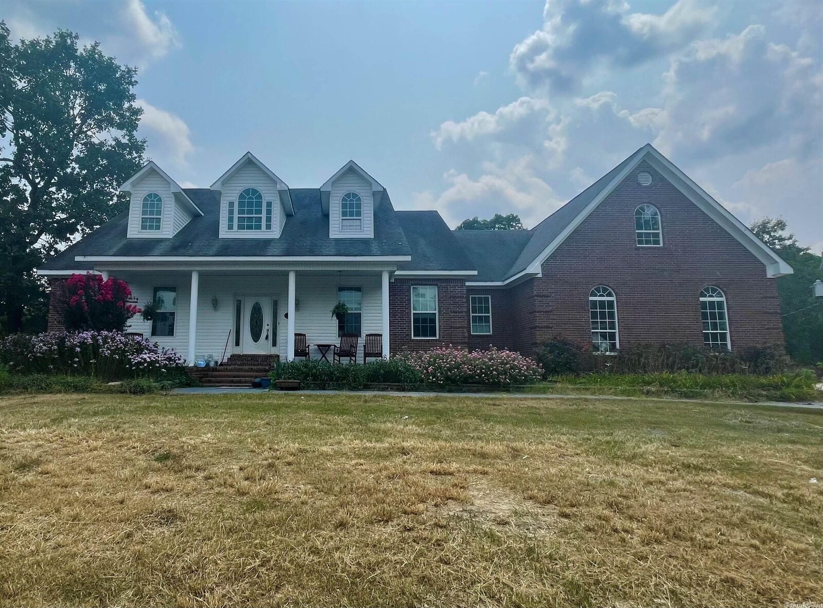 Property Photo: 1028 Salina Springs Cove AR 72019