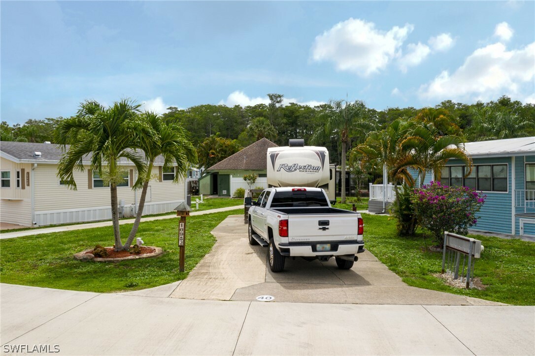 Property Photo:  10952 Peregrine Falcon Circle  FL 33928 