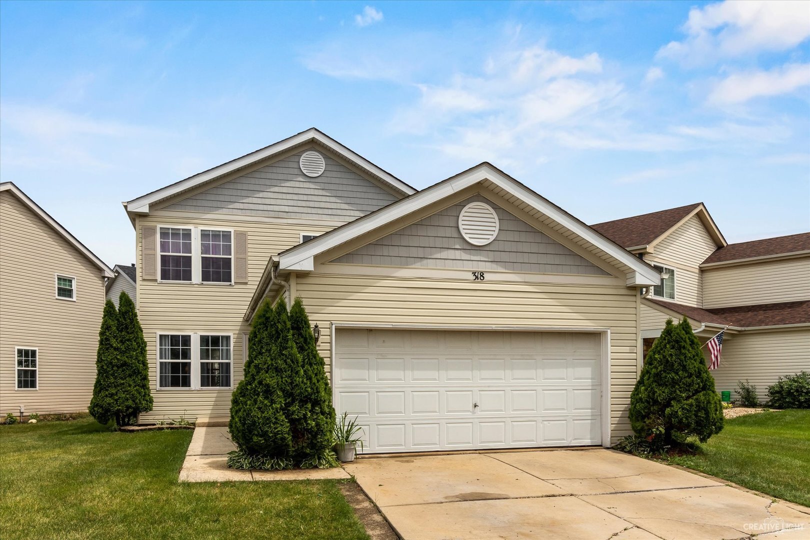 Property Photo: 318 Waterbury Circle IL 60543