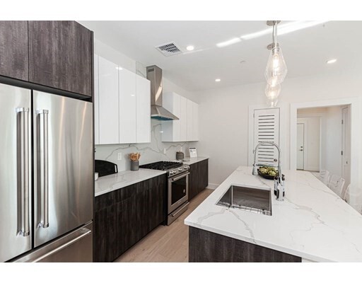 Property Photo:  105 Washington 4A  MA 02143 