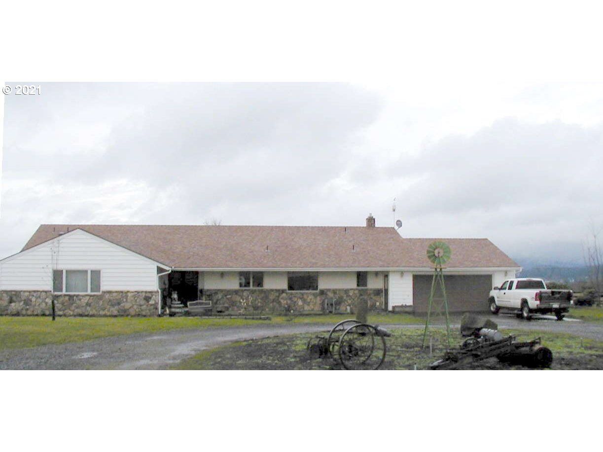 Property Photo: 3275 N Deboever Ln WA 98671