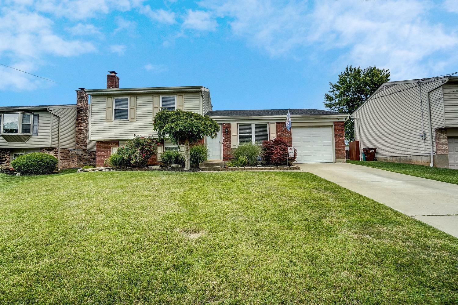 Property Photo: 5410 Tilbury Ct OH 45238