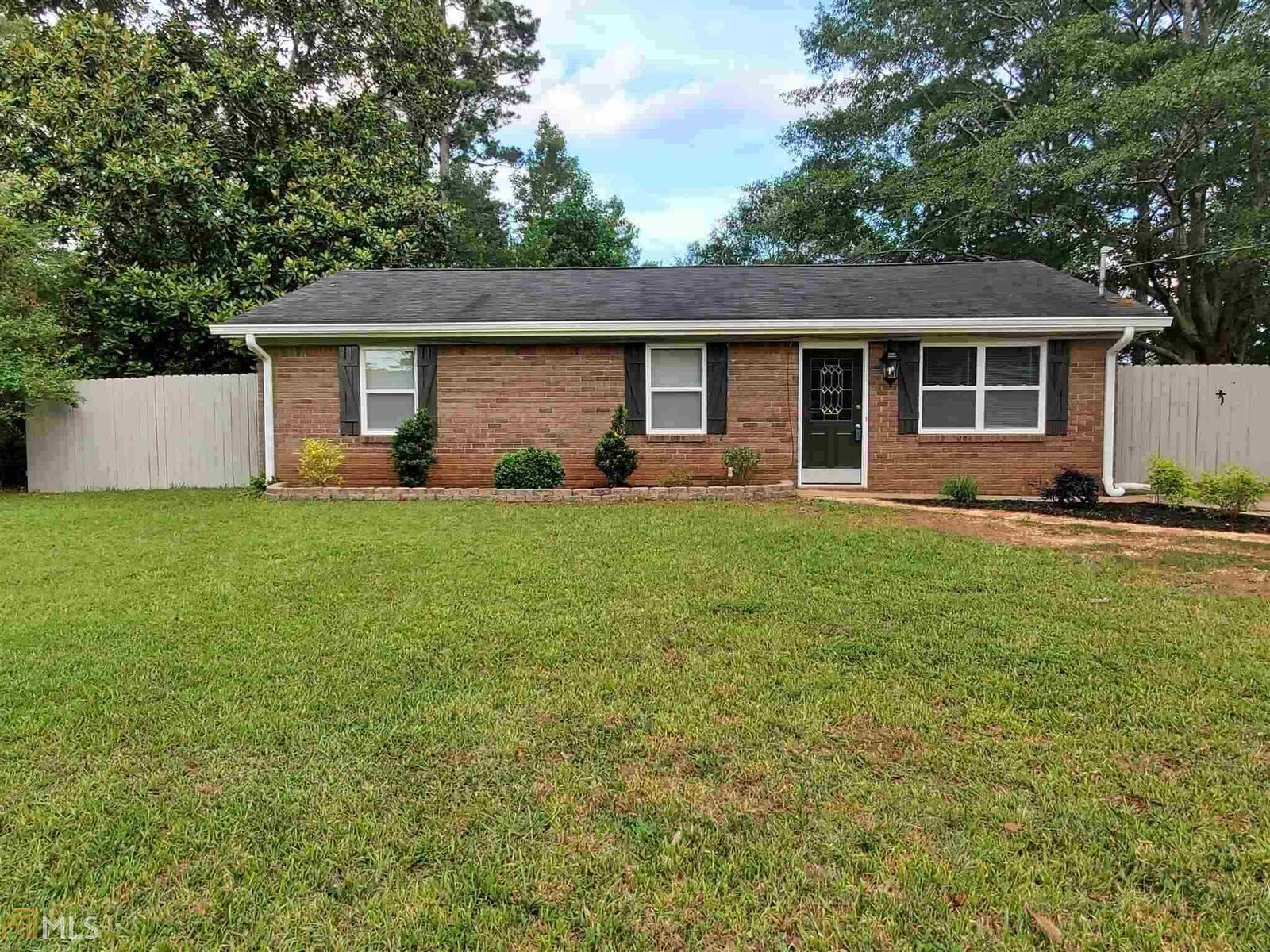 Property Photo:  304 Thomas Dorsey Drive  GA 30180 