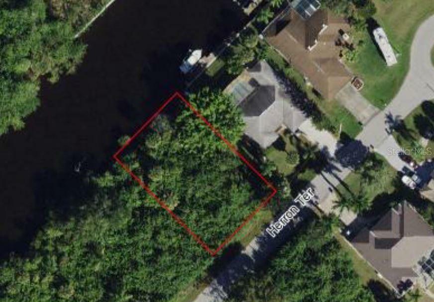 Property Photo:  2435 Herron Terrace  FL 33981 