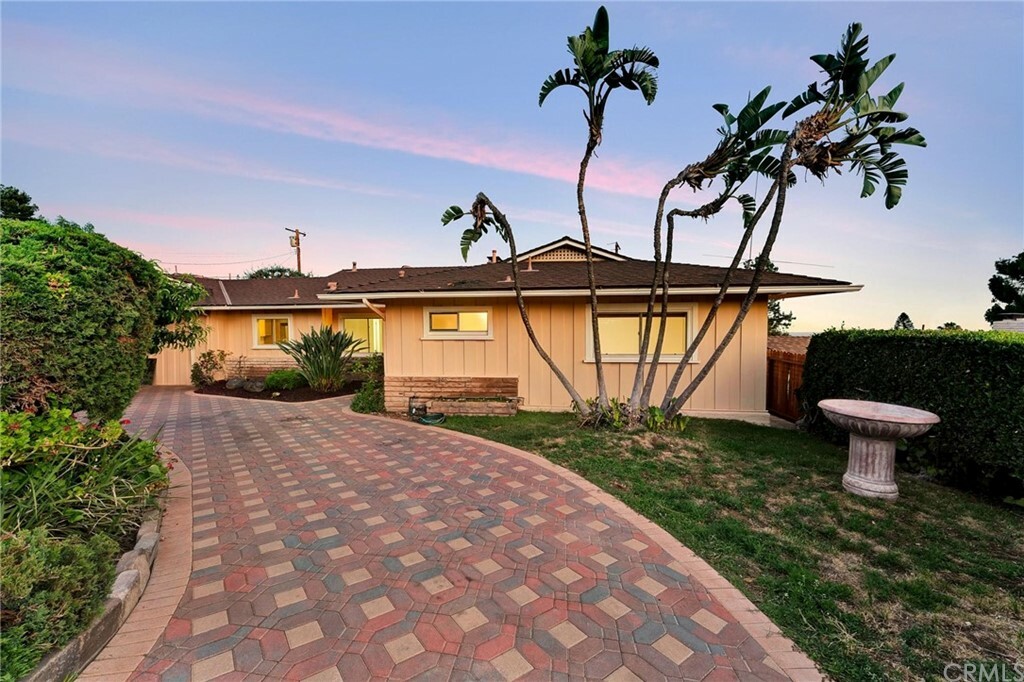 Property Photo:  3608 Monterosa Drive  CA 91001 