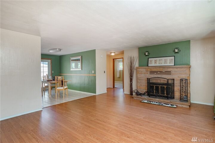 Property Photo: 96 W Henni Rd WA 98277