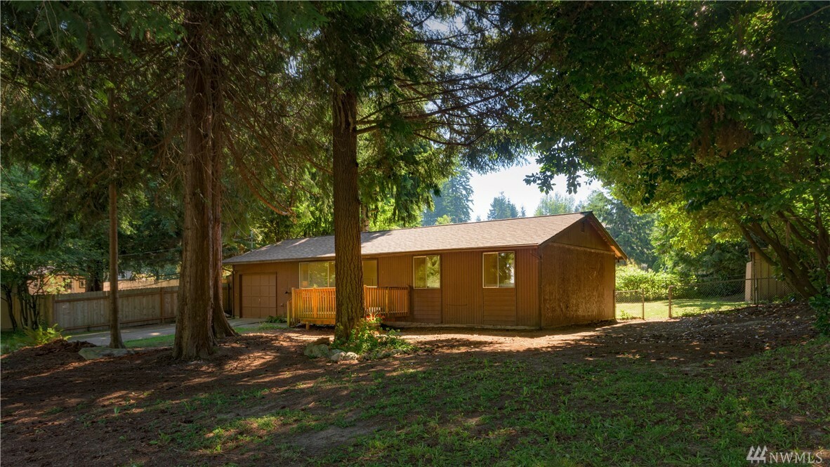 Property Photo:  26814 Webb Cir NE  WA 98346 