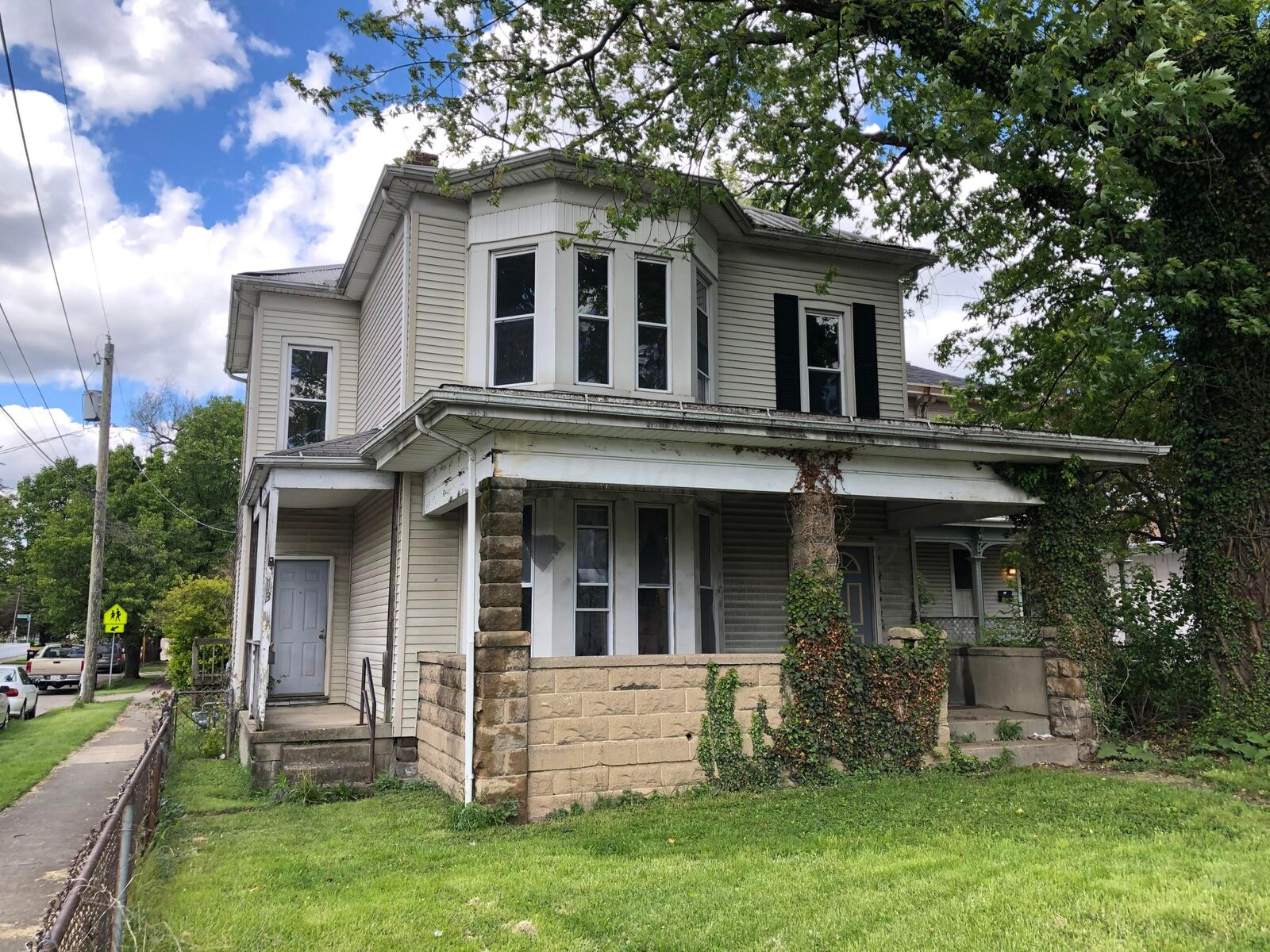 Property Photo: 130 W Locust Street OH 43055