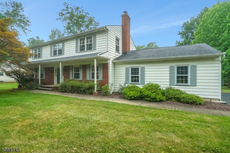 Property Photo: 47 Beverly Dr NJ 08844