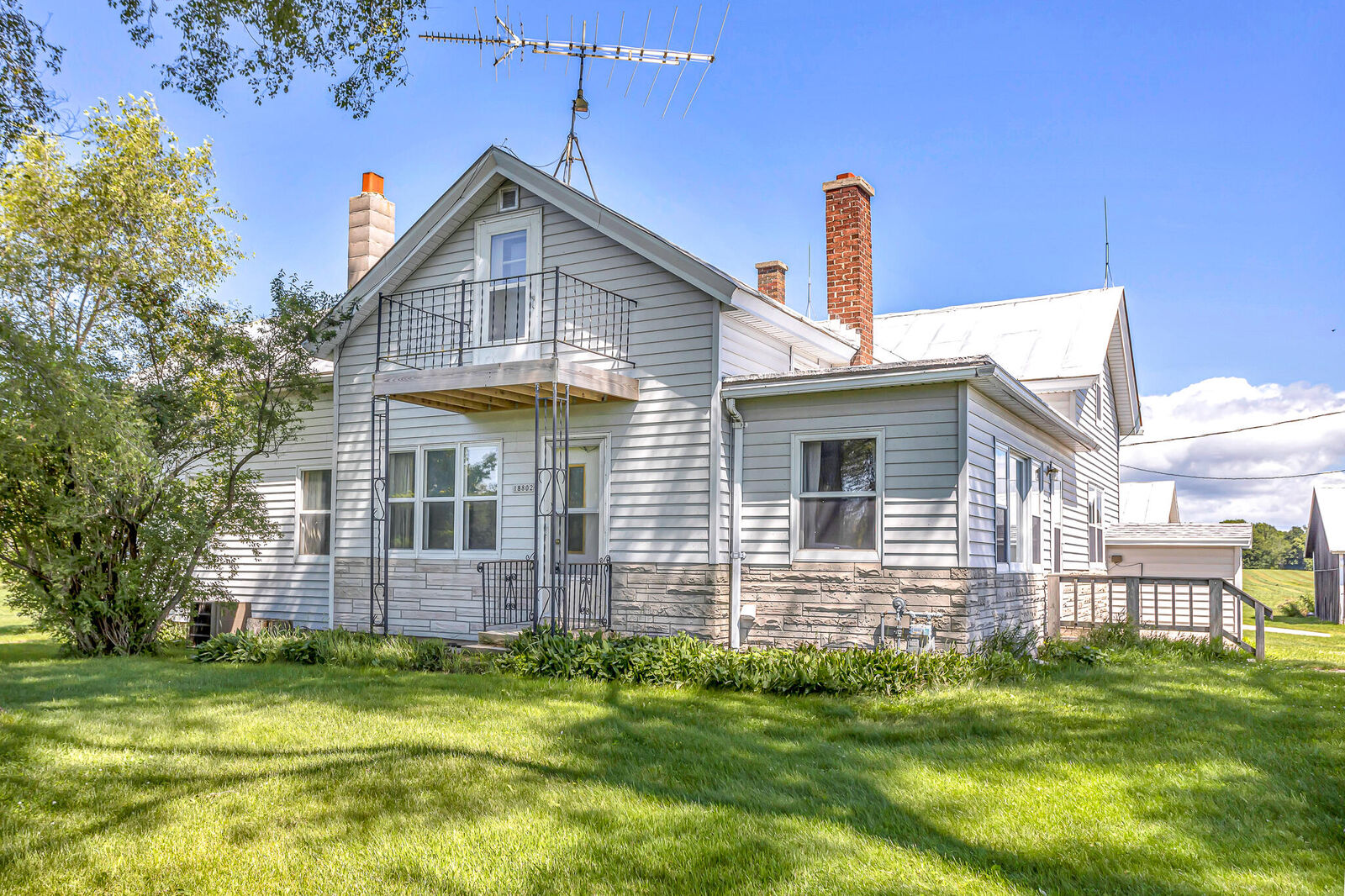 Property Photo: 18802 Point Creek Rd WI 53042