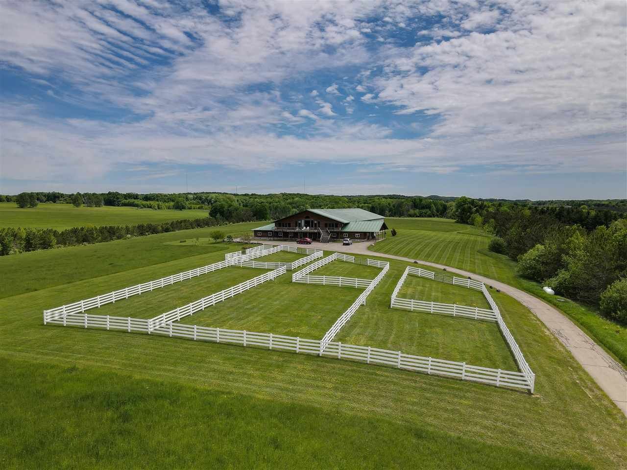 Property Photo: 00130 S Peninsula MI 49727