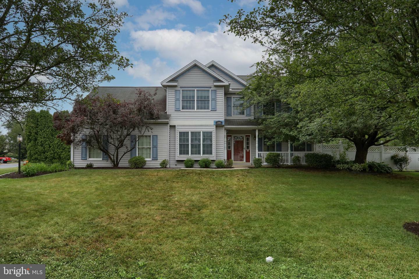 Property Photo: 700 Harnish Street PA 17078