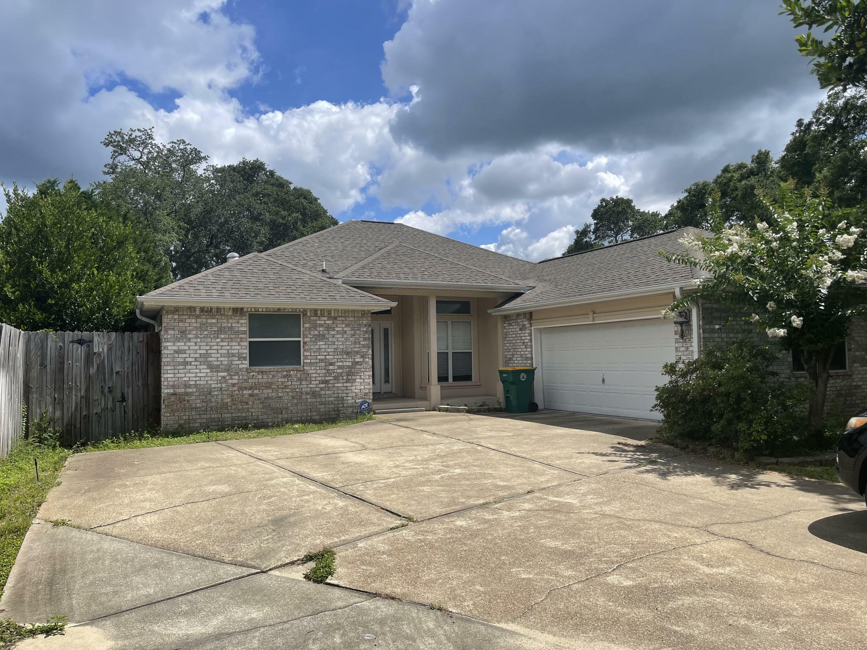 Property Photo:  107 1st Avenue  FL 32579 