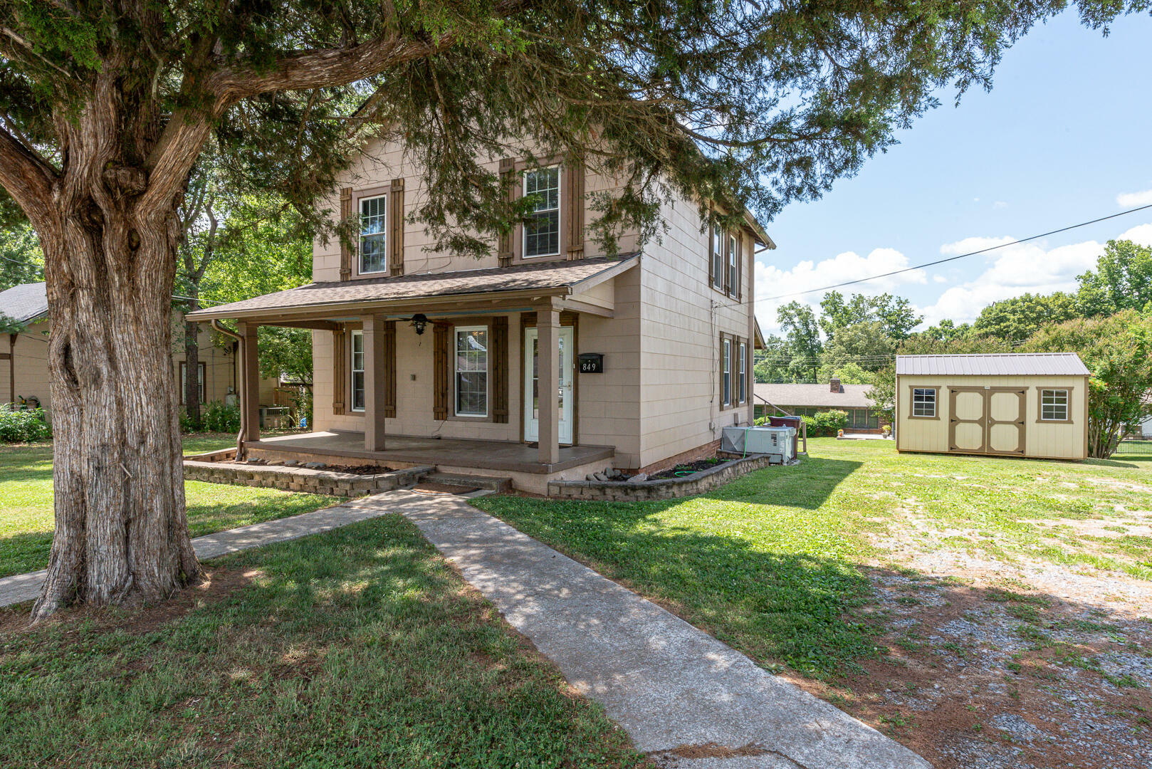 Property Photo:  849 Cherry St  TN 37701 