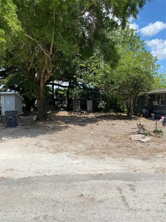 Property Photo:  16 E Fuller Street  FL 33837 