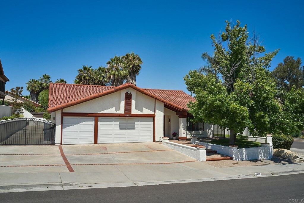 Property Photo:  3690 Summerfield Drive  CA 91977 