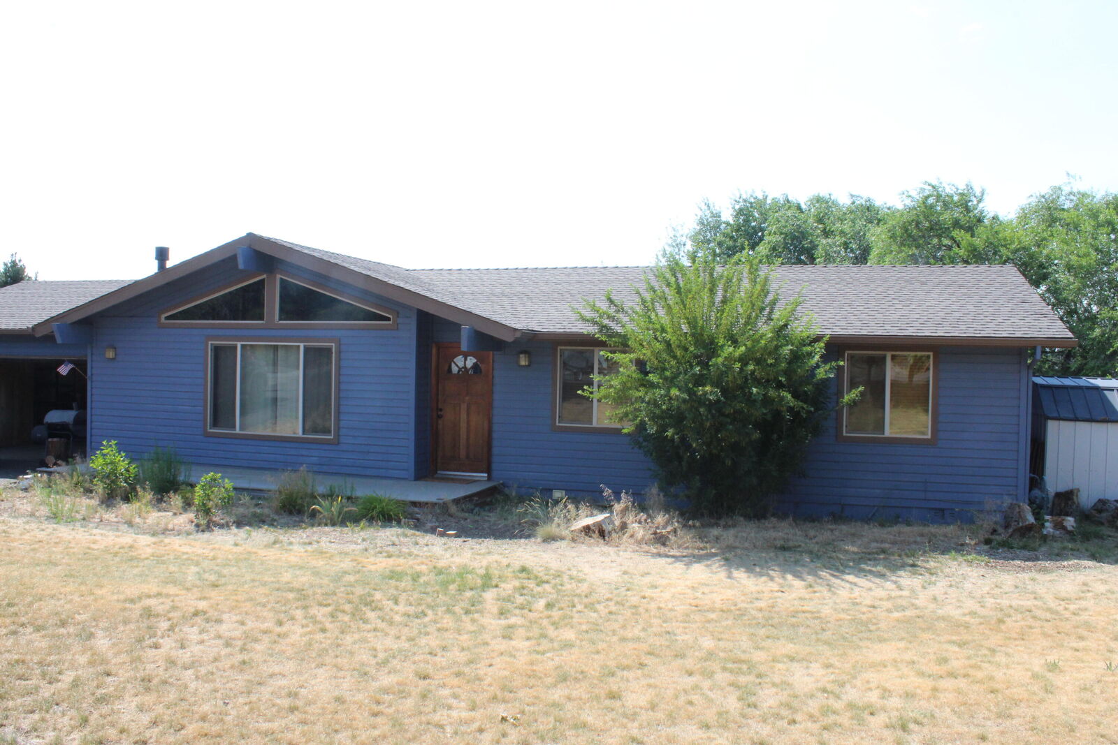 Property Photo:  61151 Ladera Road  OR 97702 