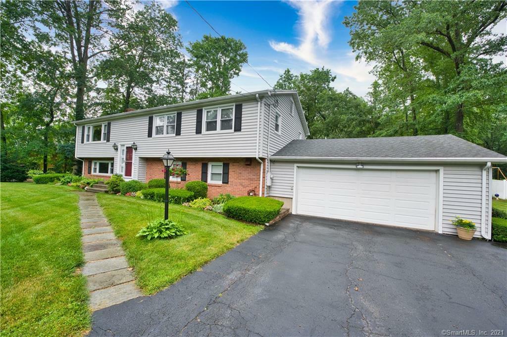 Property Photo:  7 Chapel Hill Road  CT 06473 