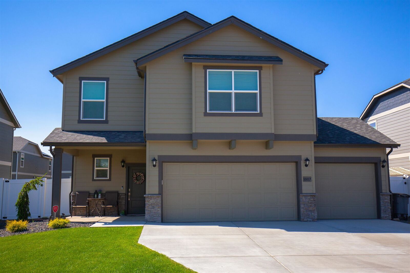 Property Photo:  10017 W Richland Rd  WA 99004 