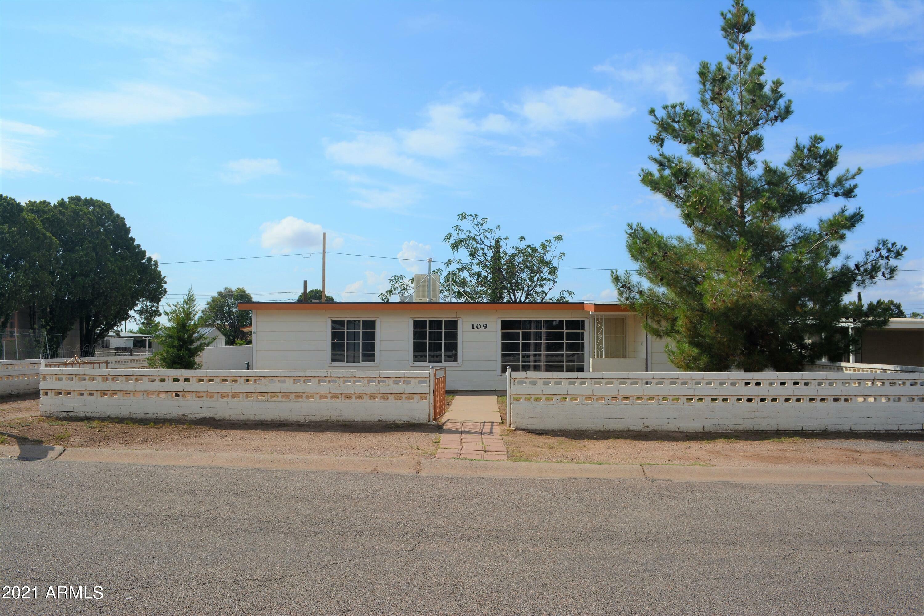 Property Photo:  109 Cochise Drive  AZ 85603 