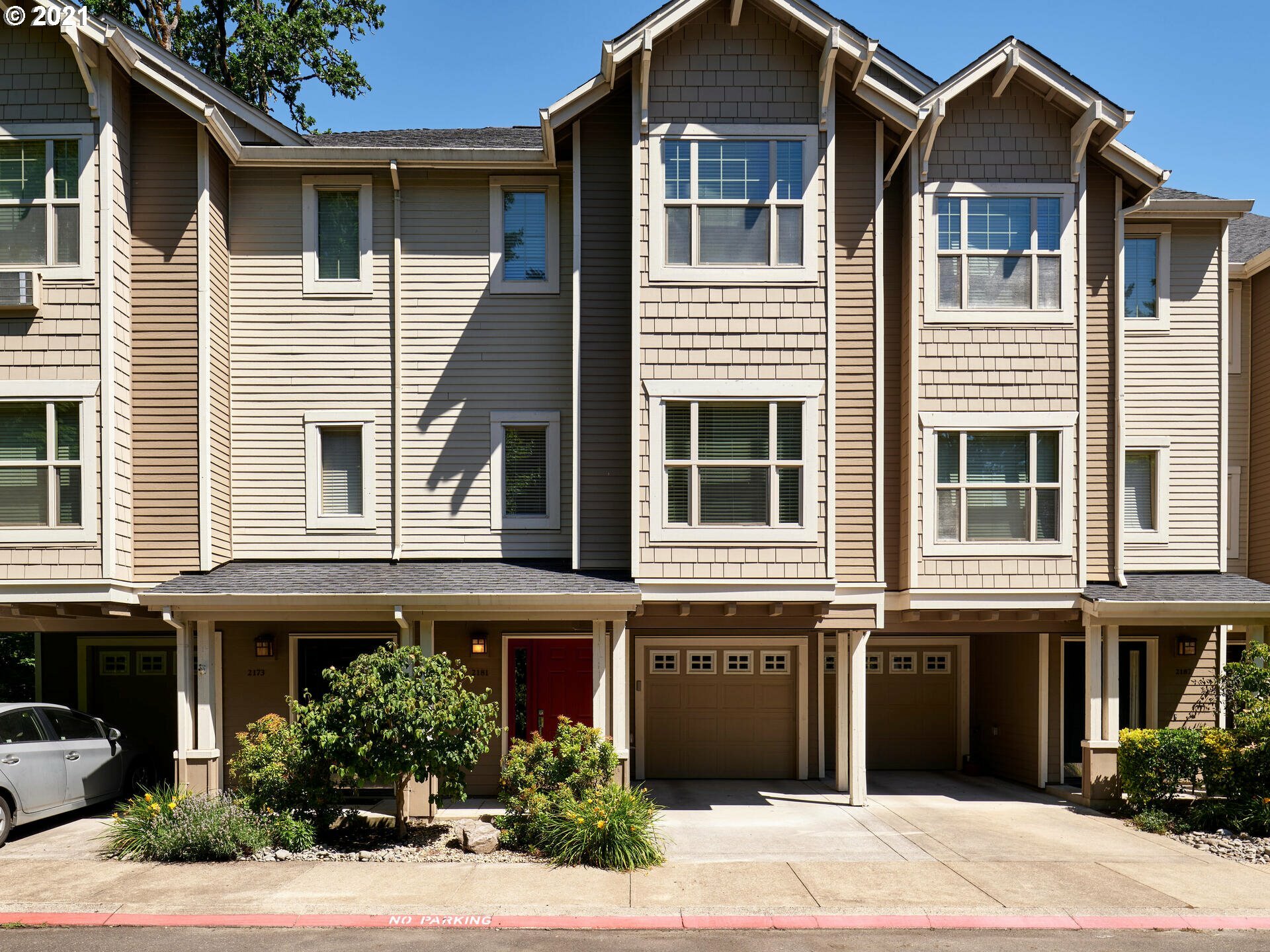 Property Photo: 2181 NE 50th Way OR 97124