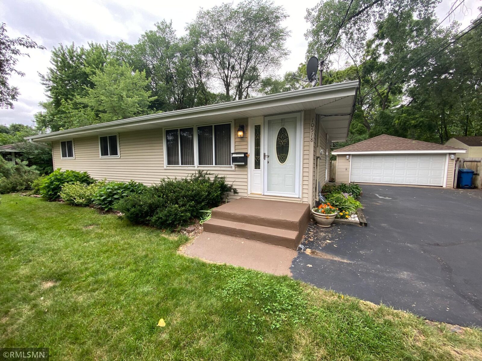 Property Photo:  10518 Vincent Avenue S  MN 55431 