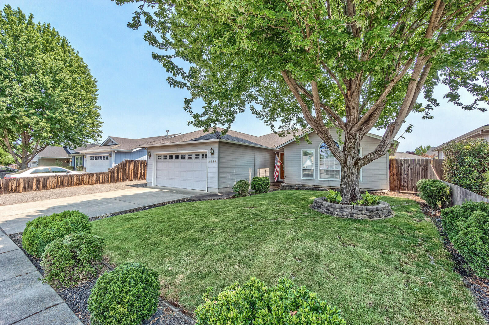 Property Photo:  1224 Looking Glass Way  OR 97502 