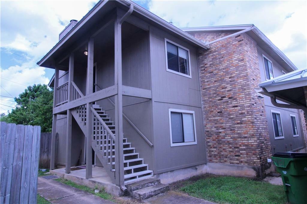Property Photo: 407 Rawhide Loop TX 78681