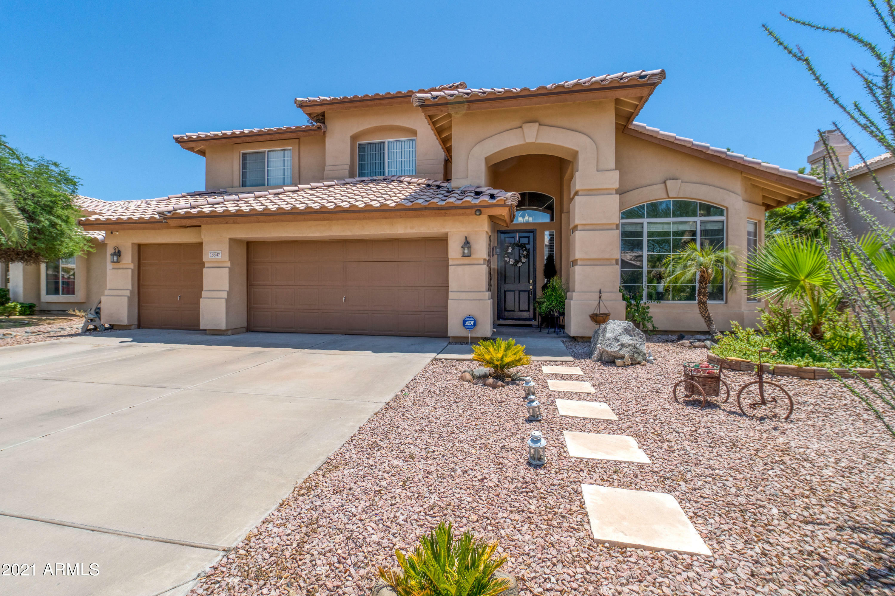 Property Photo:  13347 W Holly Street  AZ 85395 