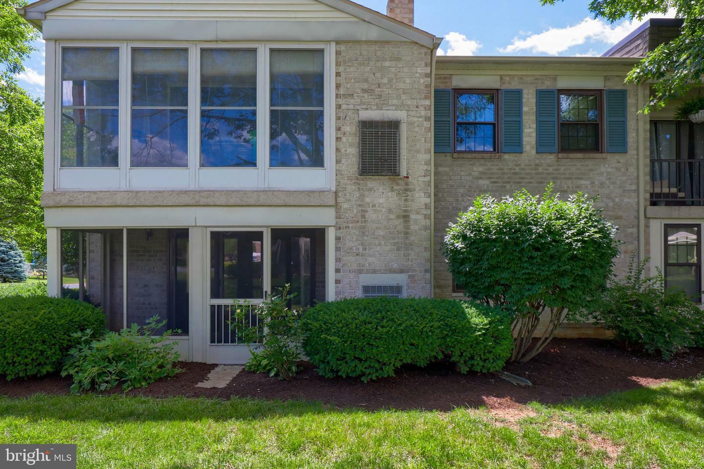 Property Photo: 97 Valleybrook Drive PA 17601