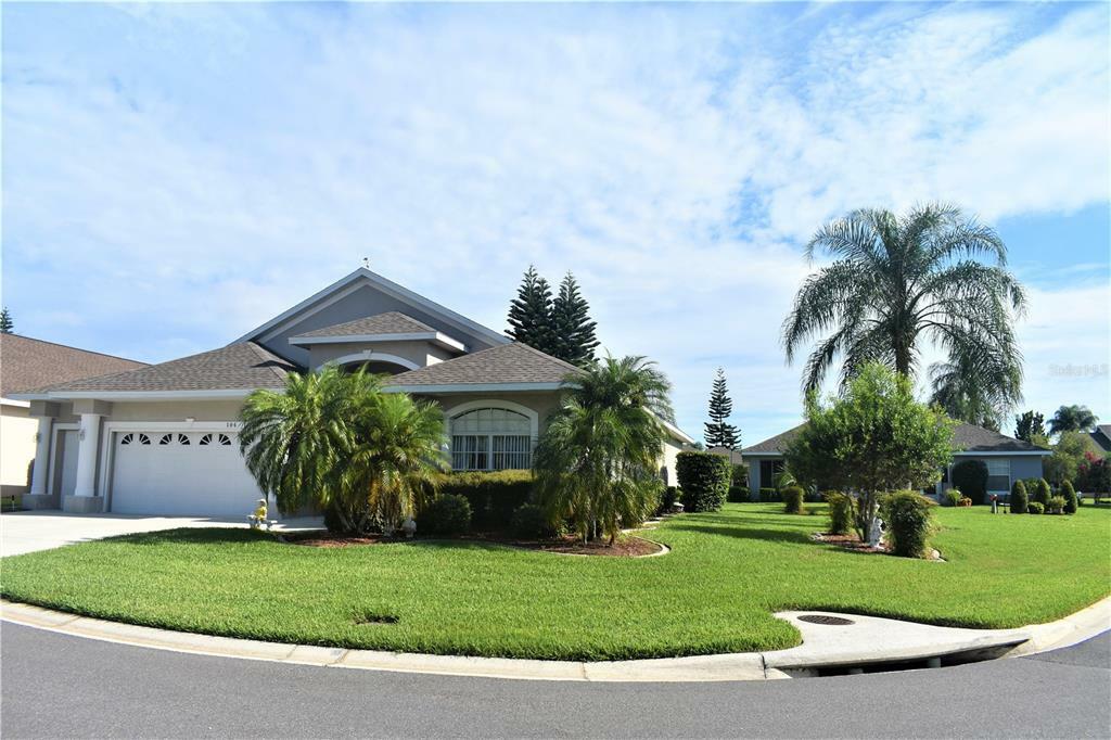 Property Photo:  104 Lewis Drive  FL 33837 