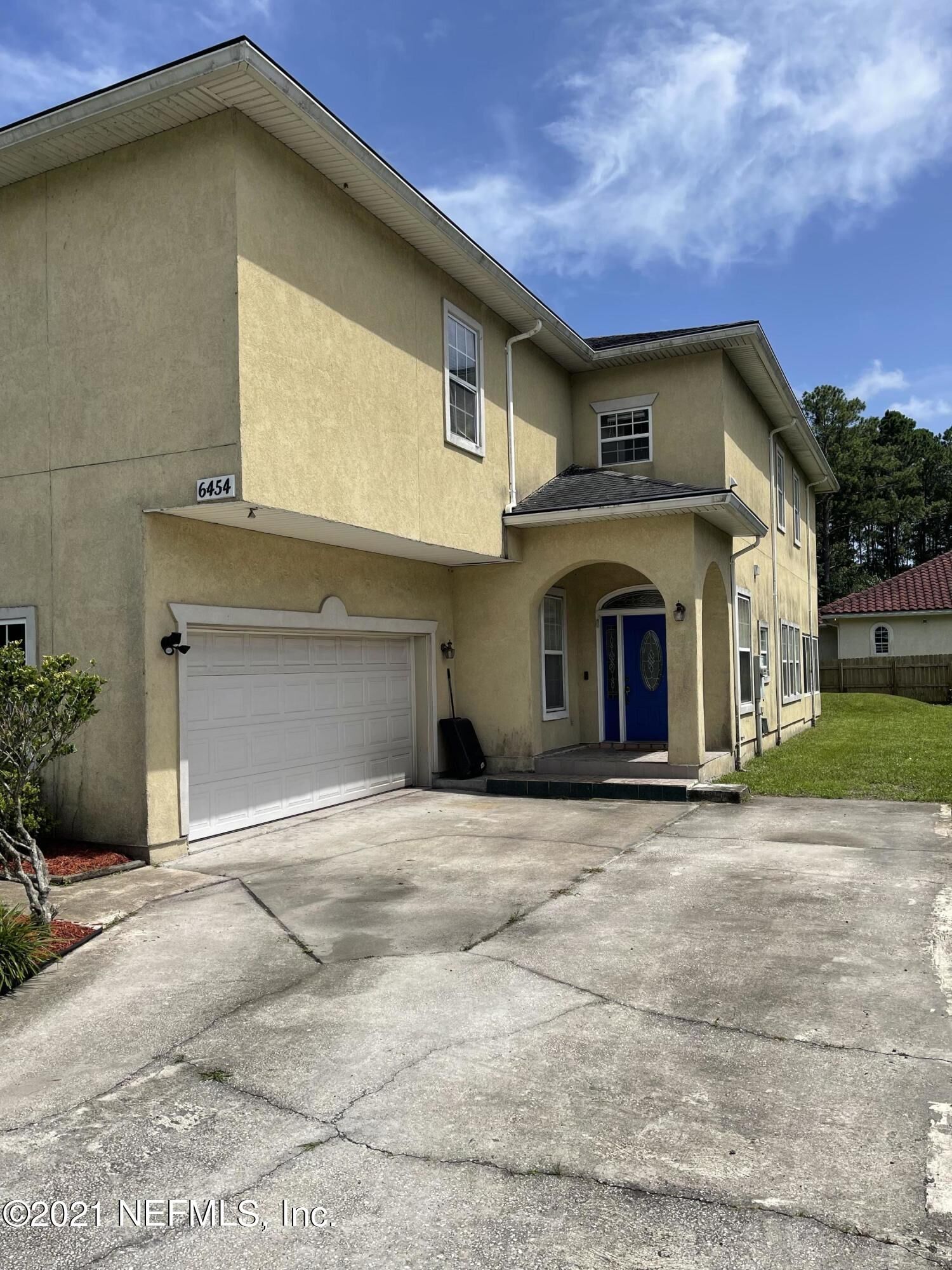 Property Photo:  6454 Cordial Drive  FL 32258 