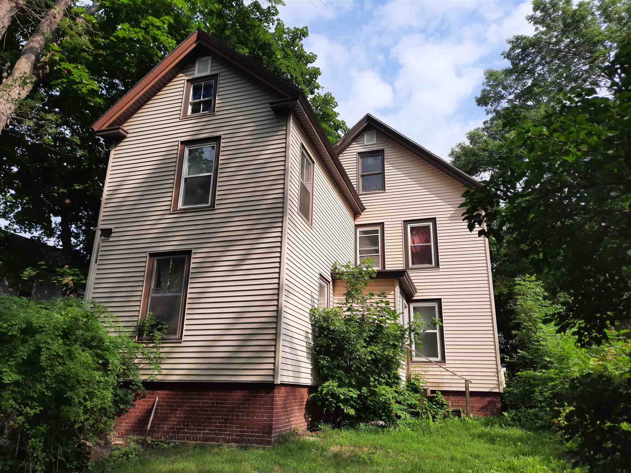 Property Photo:  81 Franklin Street  NH 03878 