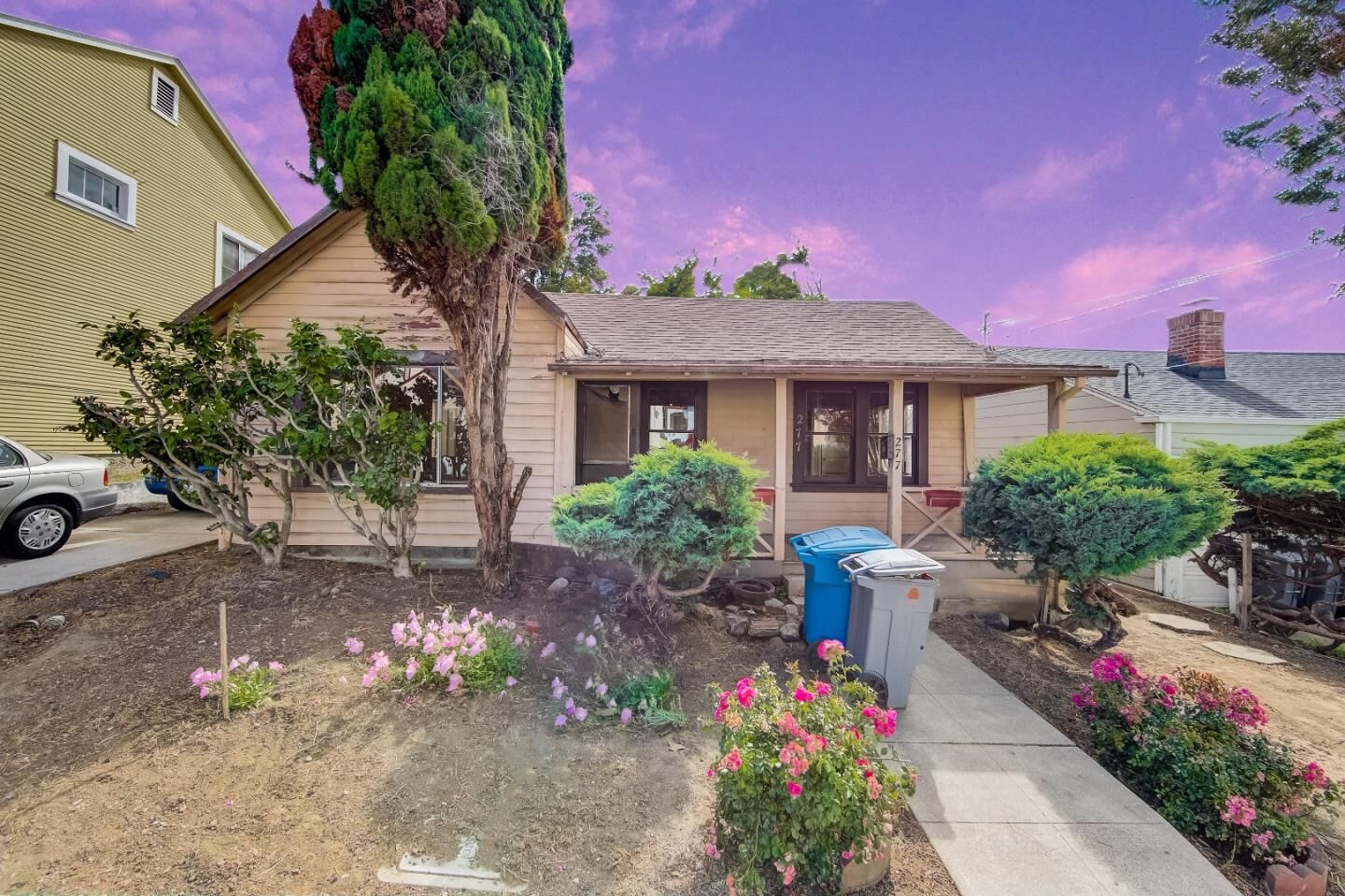 Property Photo: 277 East Avenue CA 94066