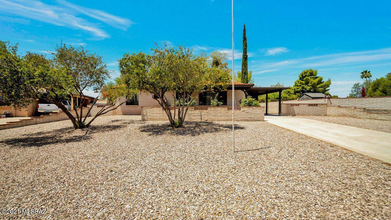 Property Photo:  942 S Abrego Drive  AZ 85614 