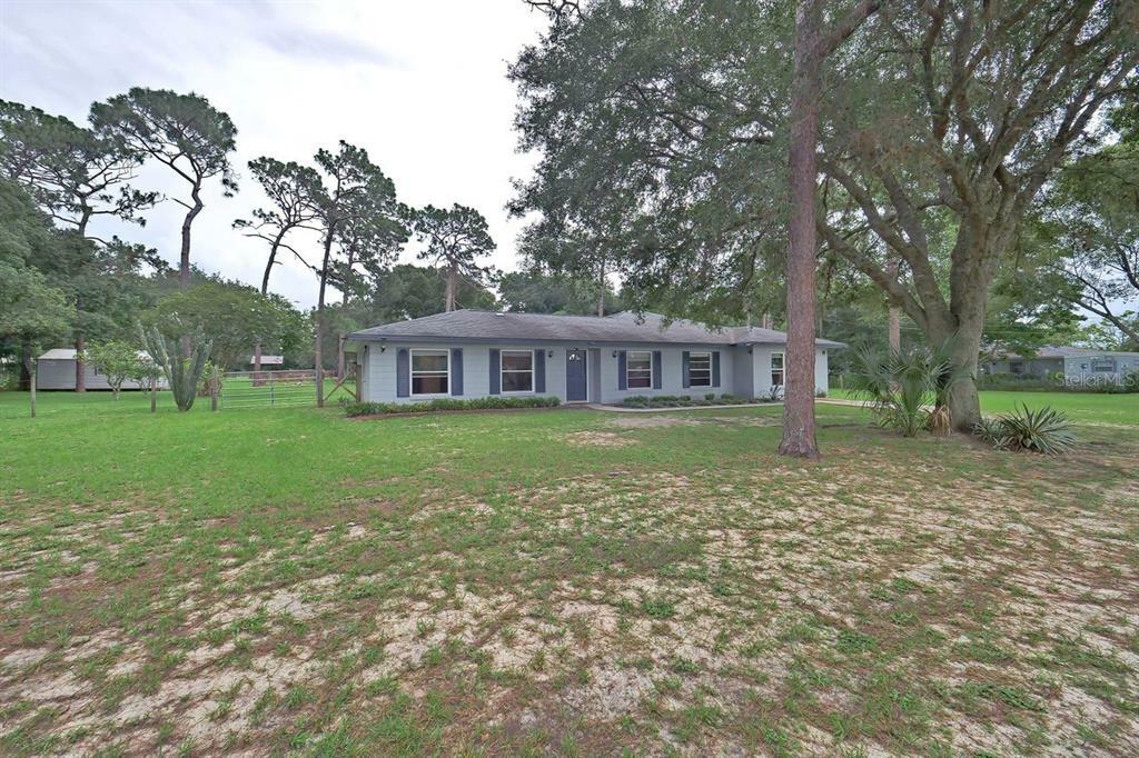 Property Photo: 34530 Thrill Hill Road FL 32736