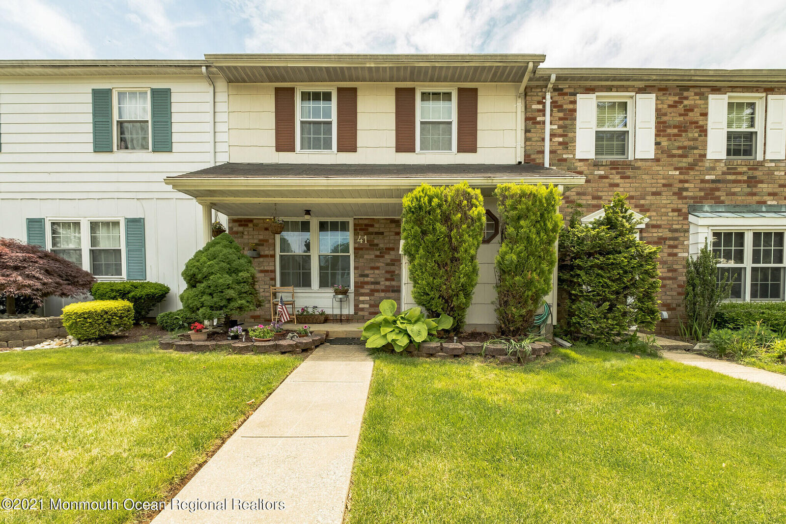 Property Photo:  41 Kingsley Way  NJ 07728 