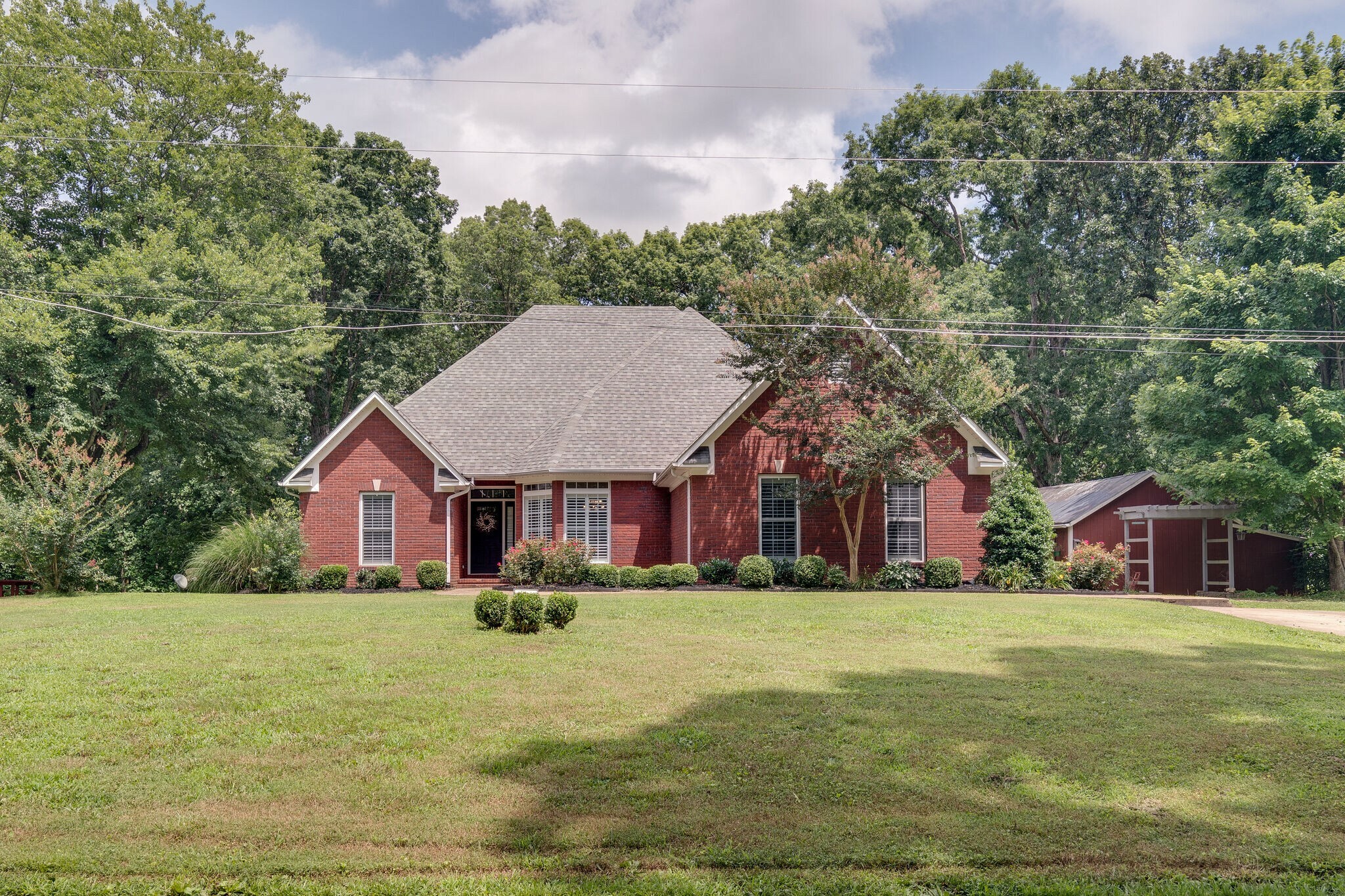 Property Photo:  920 Hillcrest St  TN 38464 