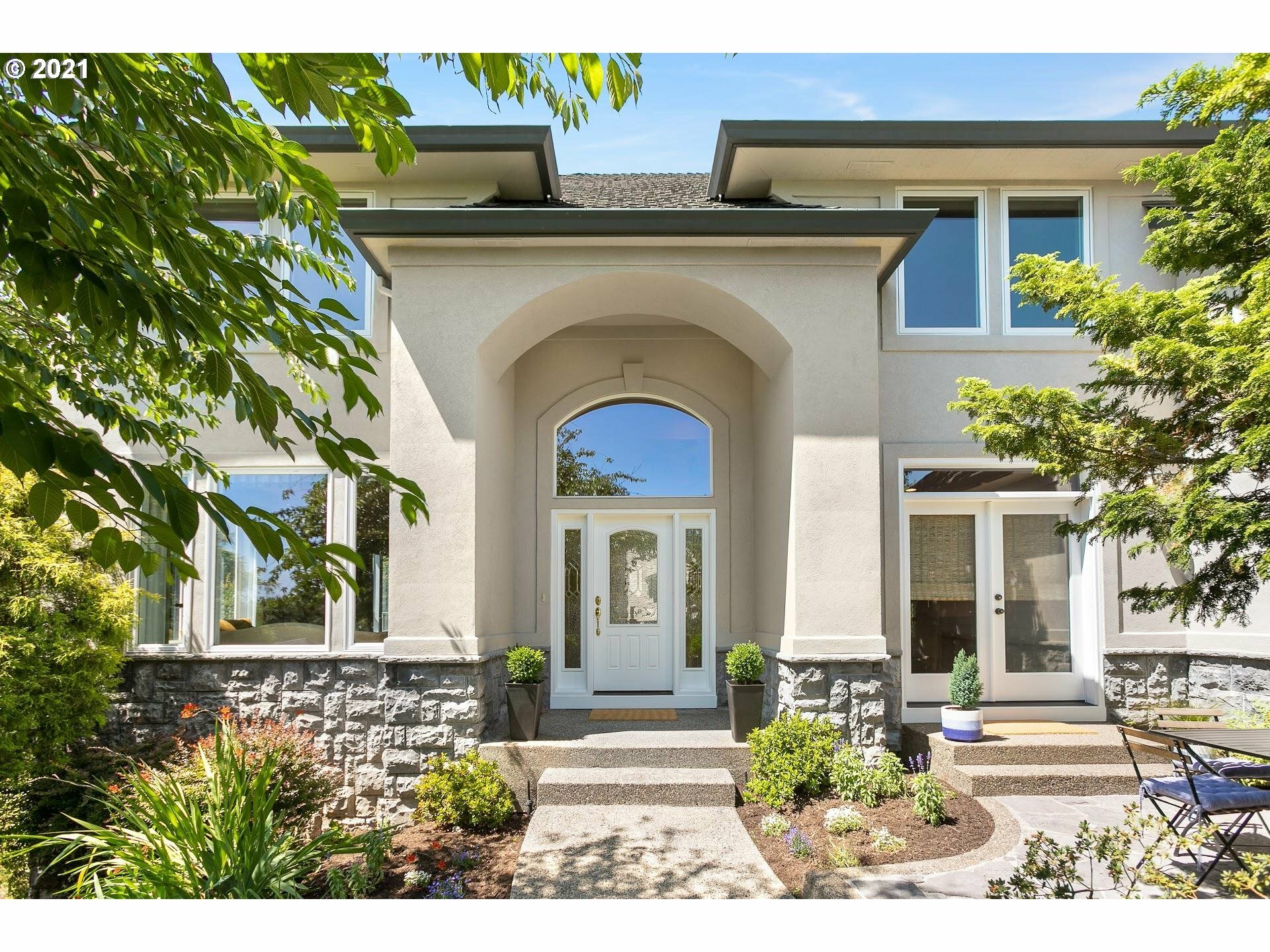 Property Photo: 8909 NW Benson St OR 97229