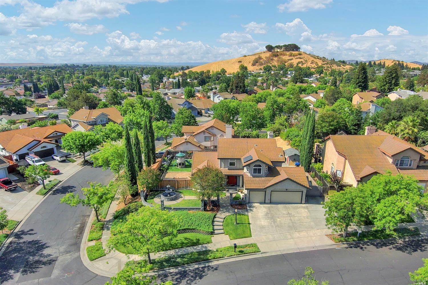 Property Photo:  2811 Silver Fox Circle  CA 94534 